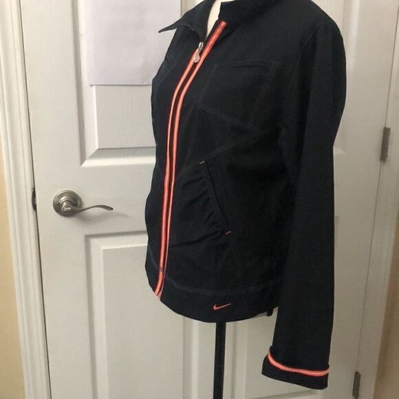 Nike womens black athletic activewear. 4 front pockets size XL - Picture 12 of 14